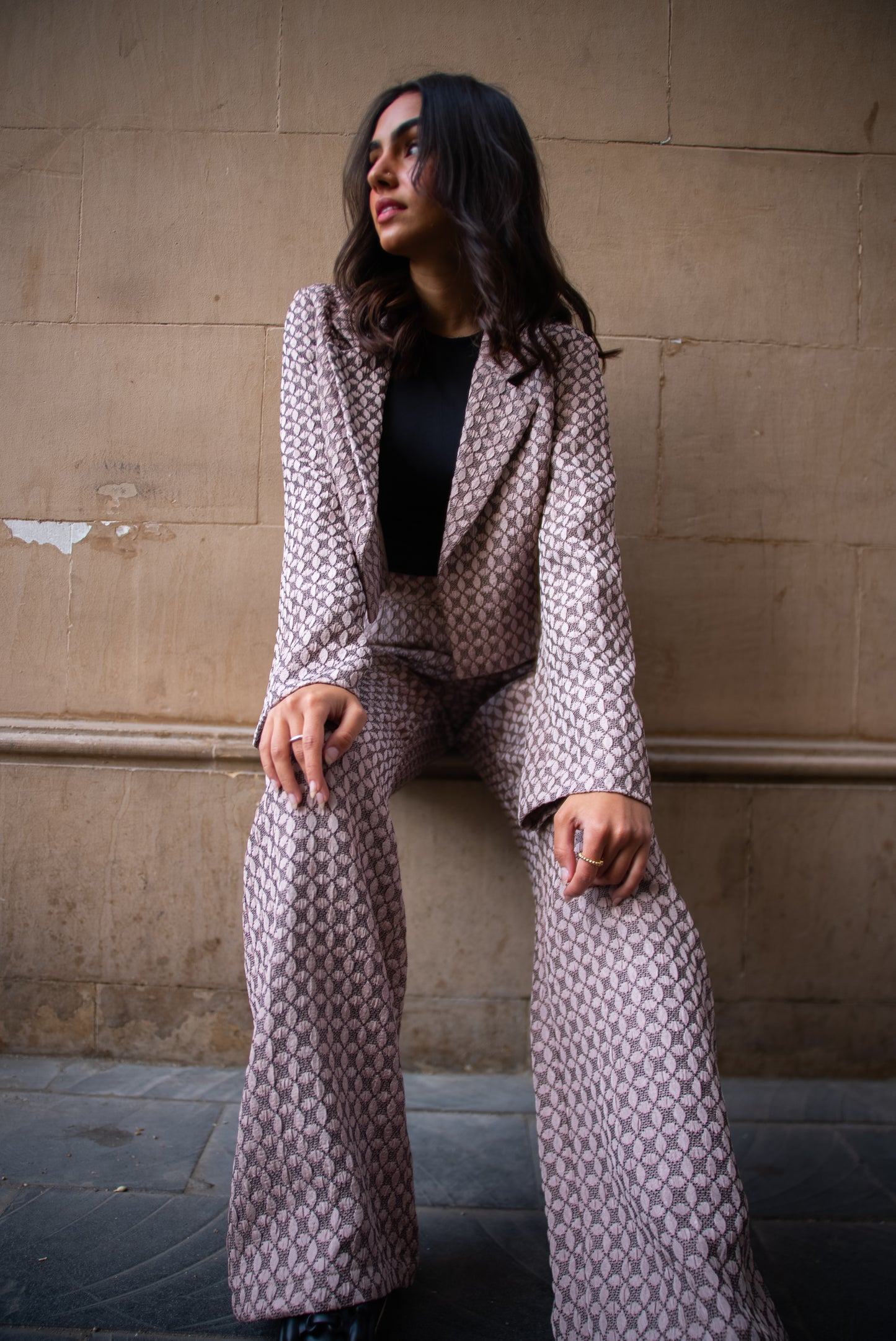 Windmill Patterned Suit